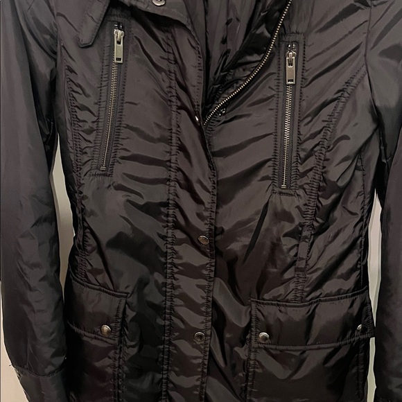 Banana Republic Classic Black Windbreaker - Picture 4 of 7